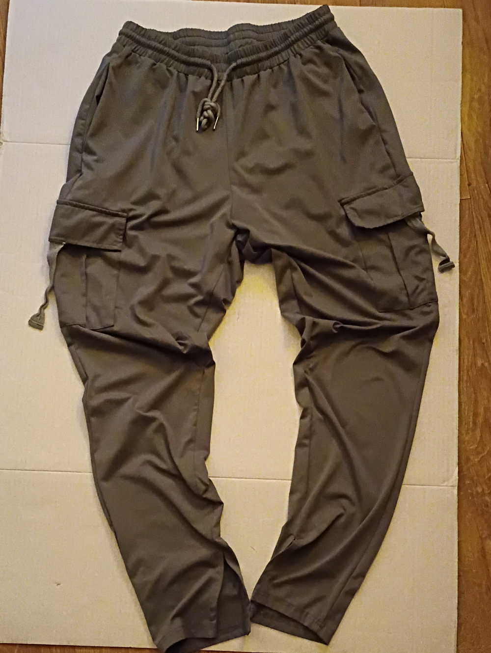 Women's Olive Cargo Jogger Pants - Casual Utility Style